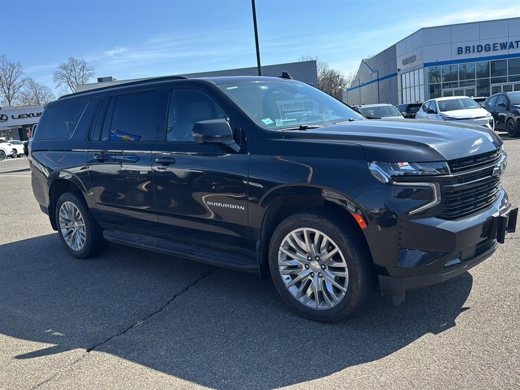 2023 Chevrolet Suburban RST