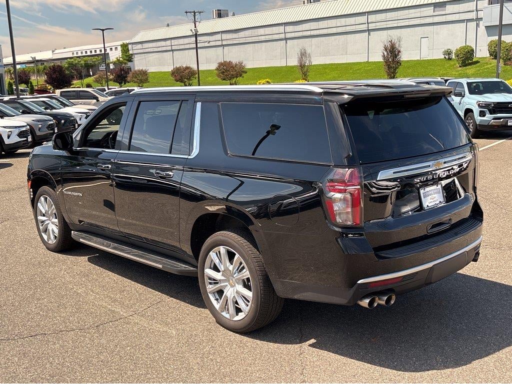 2023 Chevrolet Suburban High Country