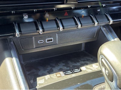2023 GMC Canyon AT4