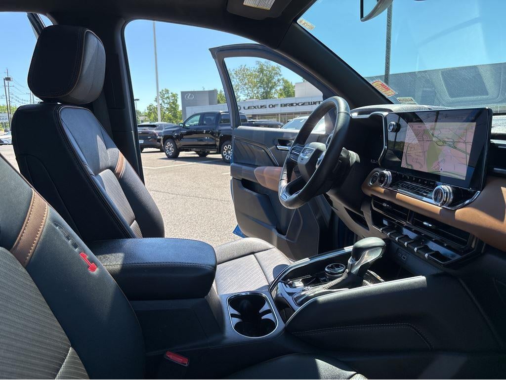 2023 GMC Canyon AT4