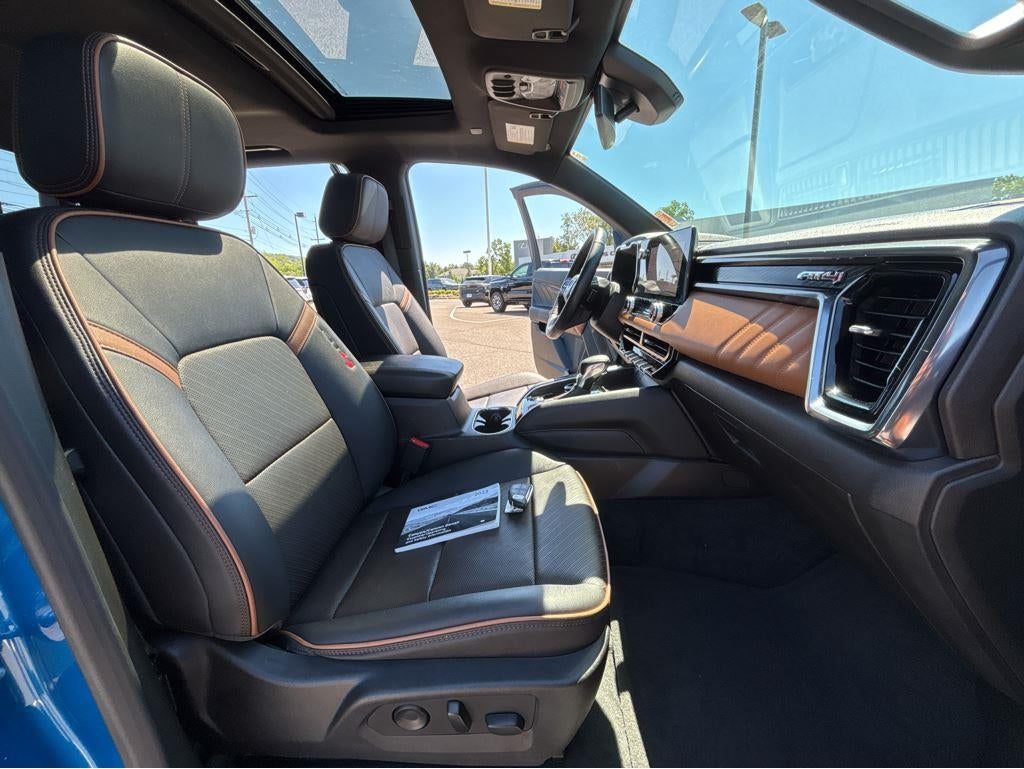 2023 GMC Canyon AT4