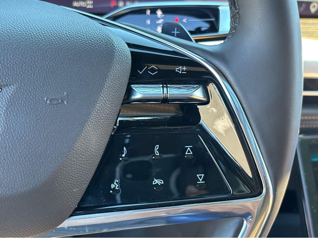 2025 Cadillac Escalade Premium Luxury