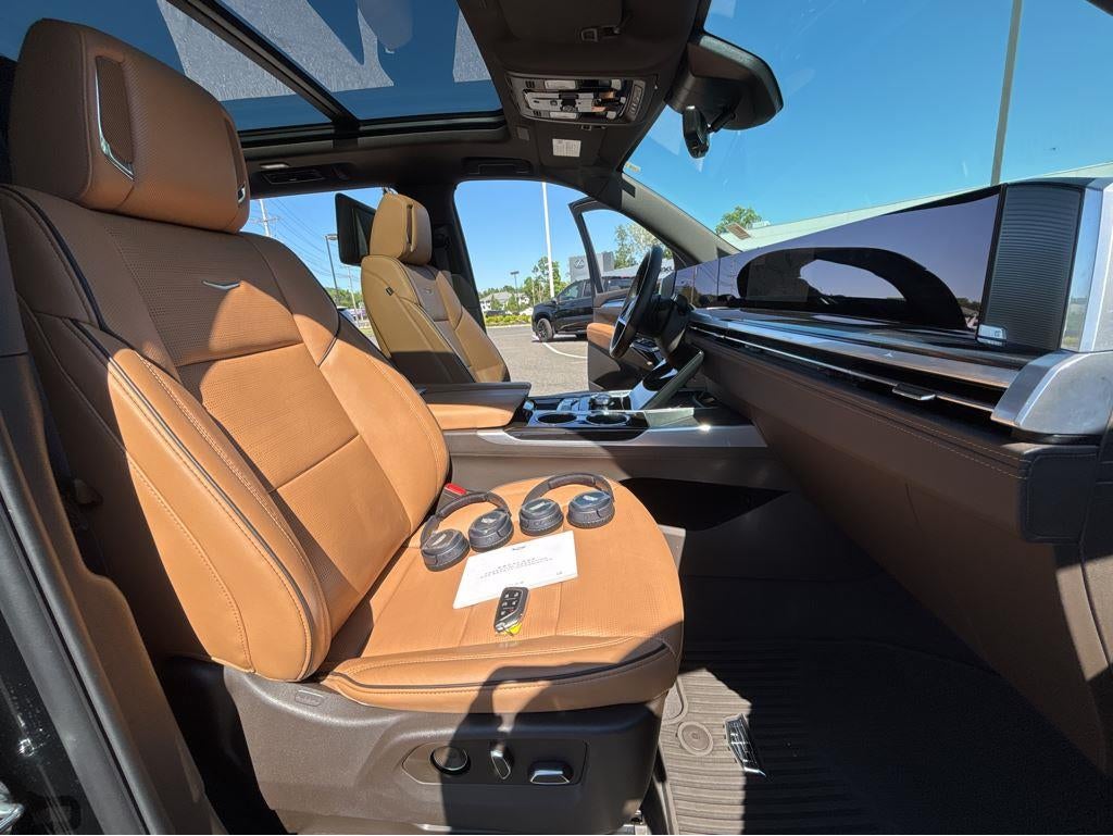 2025 Cadillac Escalade Premium Luxury