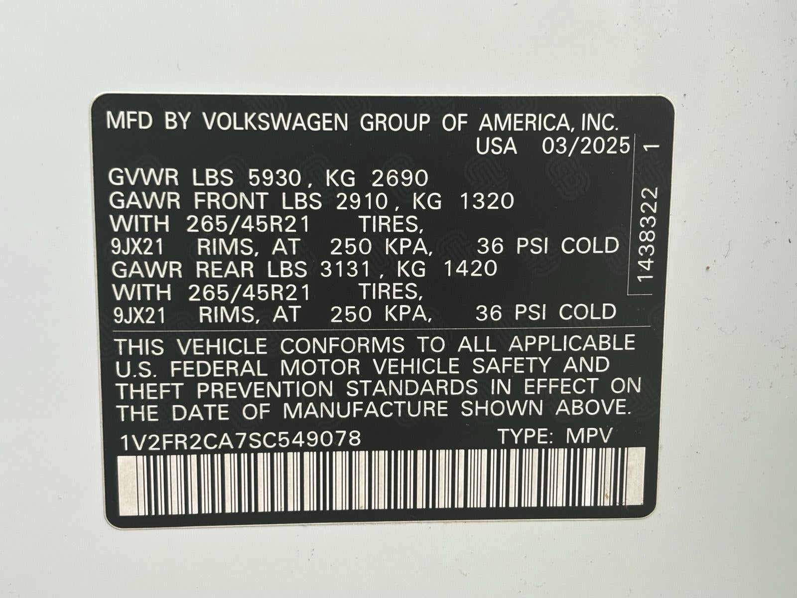 2025 Volkswagen Atlas 2.0T SEL Premium R-Line