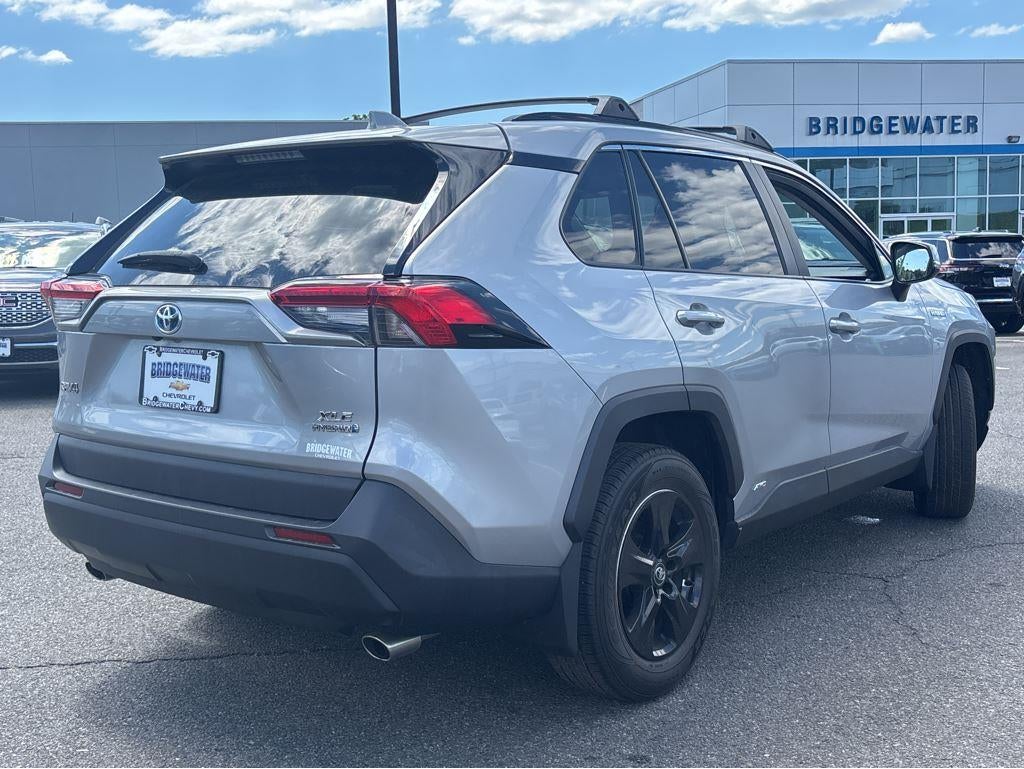 2020 Toyota RAV4 Hybrid XLE
