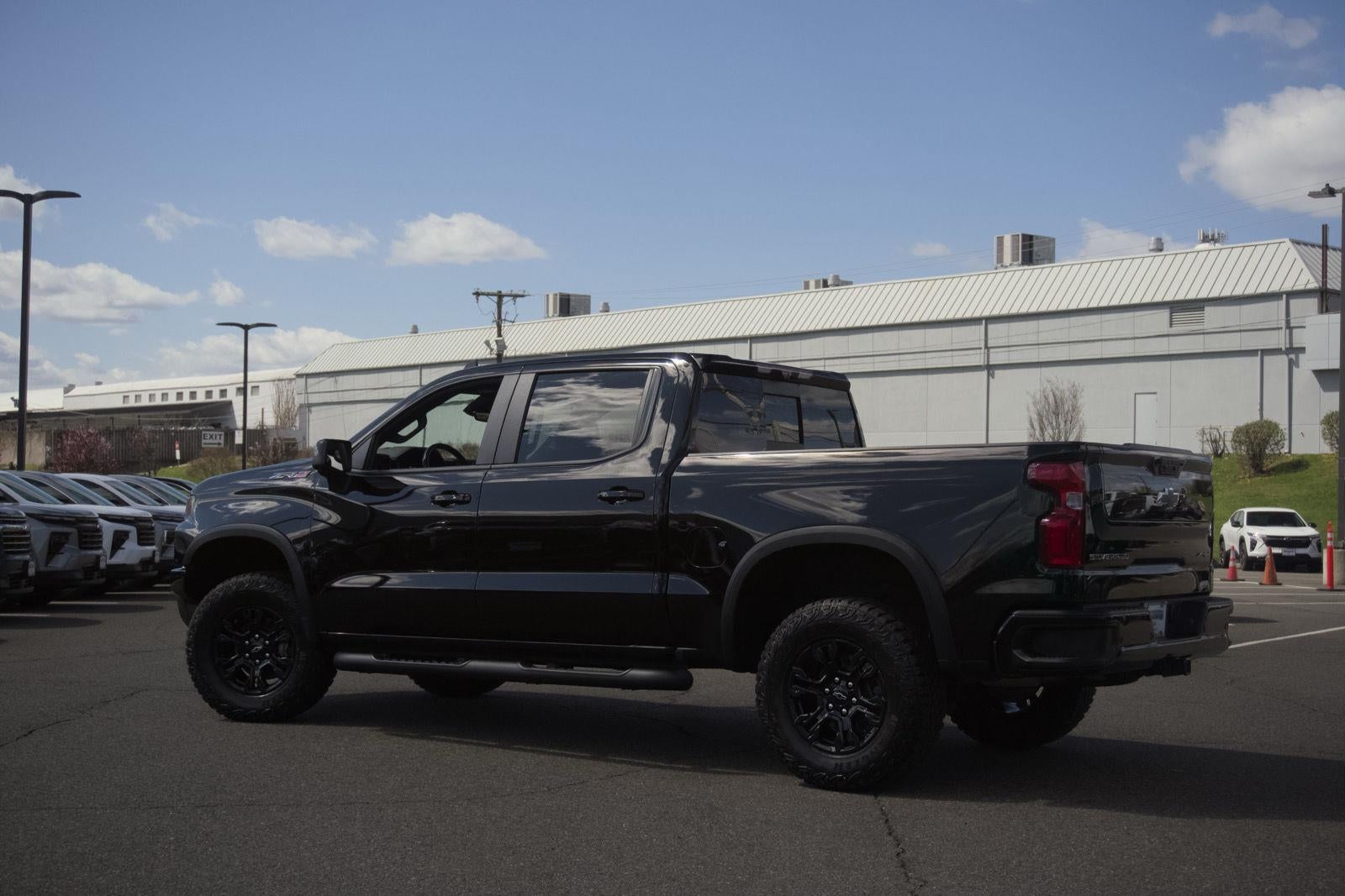 2023 Chevrolet Silverado 1500 ZR2