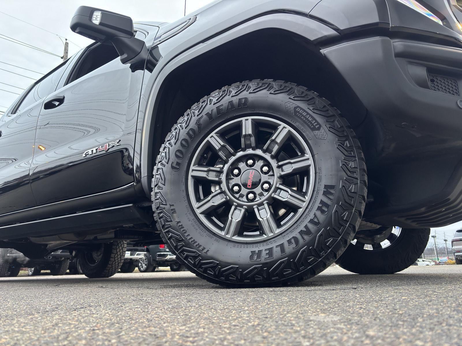 2024 GMC Sierra 1500 AT4X