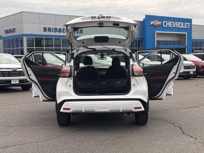 2024 Nissan Kicks SR Xtronic CVT