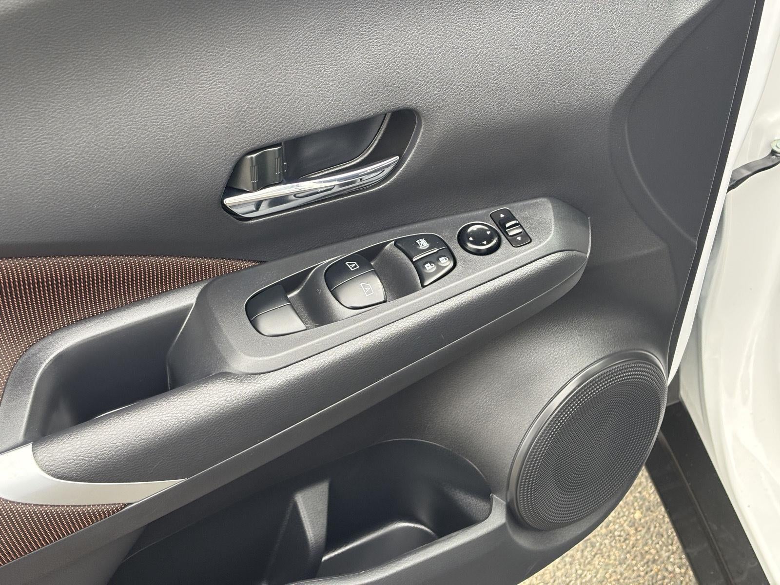 2024 Nissan Kicks SR Xtronic CVT