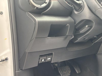 2024 Nissan Kicks SR Xtronic CVT