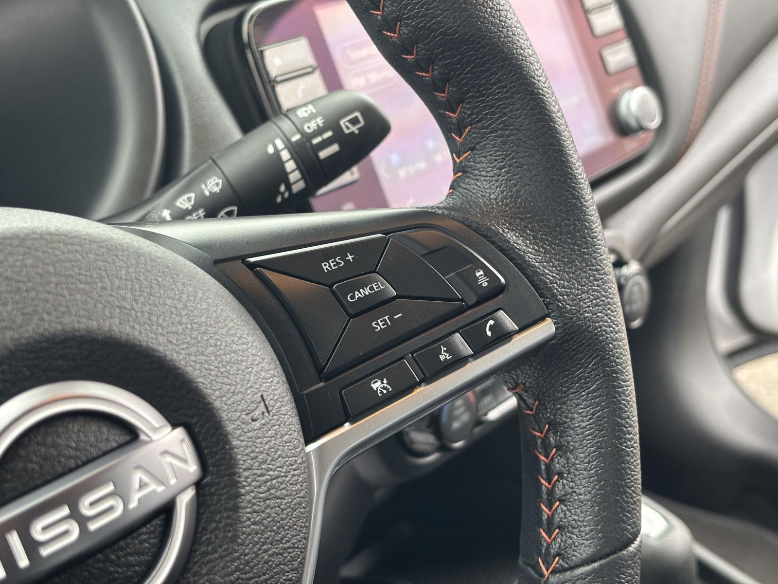 2024 Nissan Kicks SR Xtronic CVT