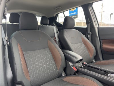 2024 Nissan Kicks SR Xtronic CVT