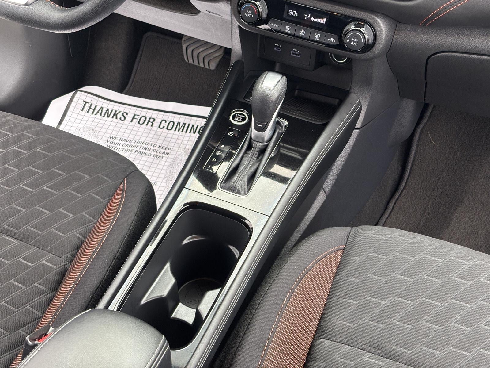 2024 Nissan Kicks SR Xtronic CVT