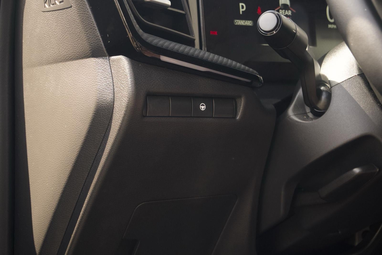 2025 Nissan Kicks SR Intelligent AWD