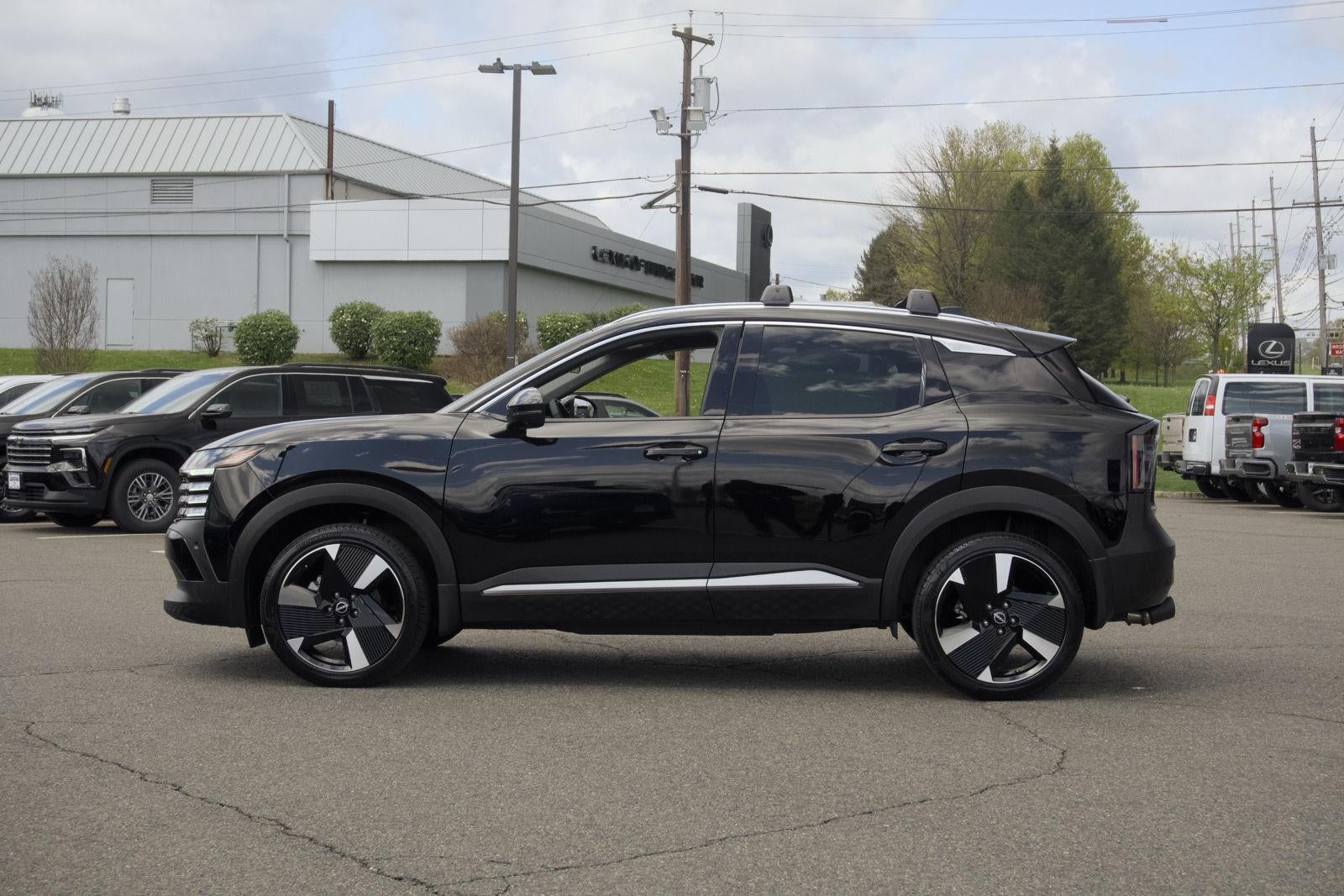 2025 Nissan Kicks SR Intelligent AWD