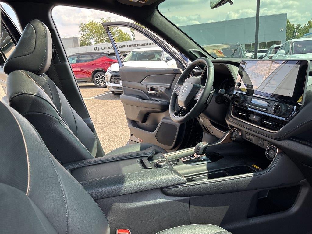 2025 Toyota Grand Highlander Hybrid Platinum MAX