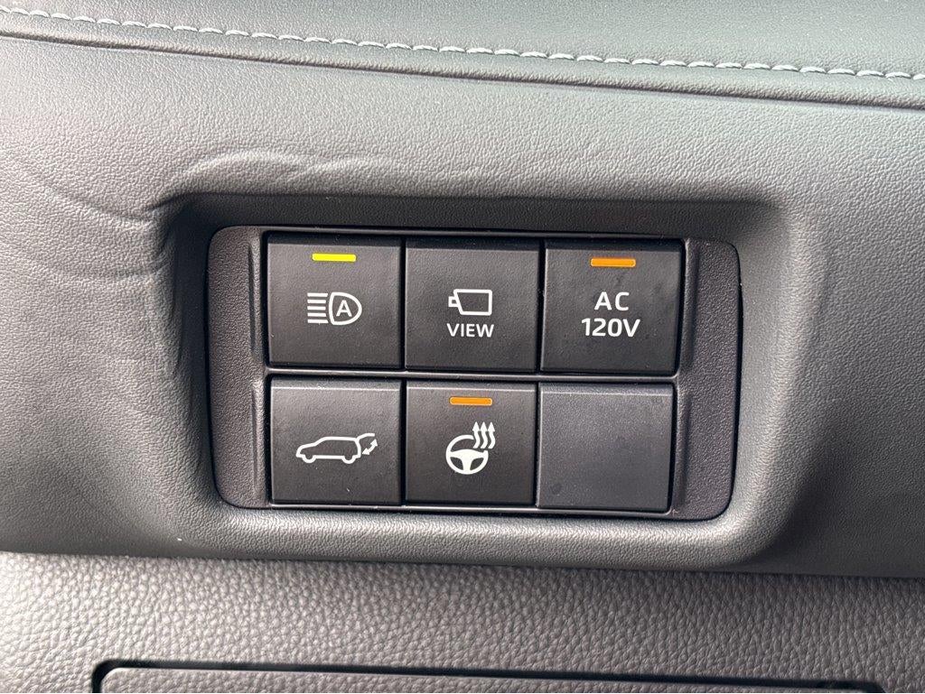 2025 Toyota Highlander Hybrid Platinum