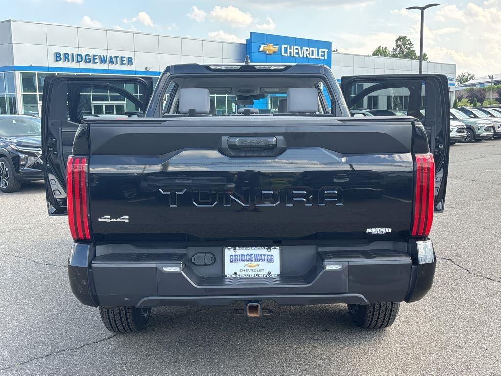 2024 Toyota Tundra 4WD SR5