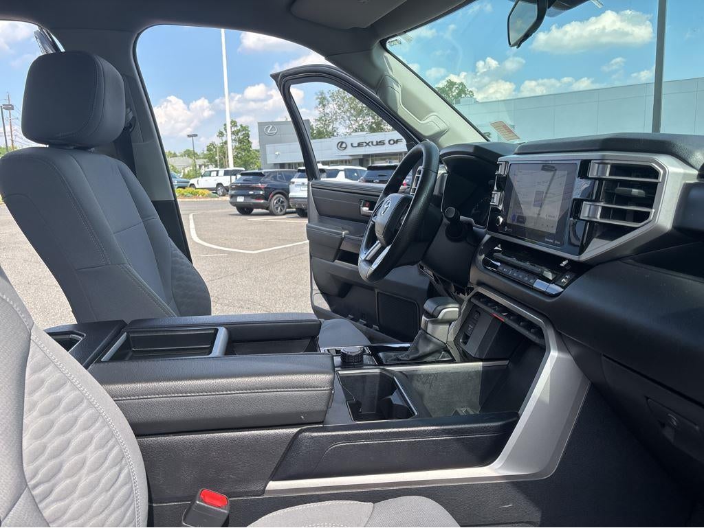 2024 Toyota Tundra 4WD SR5
