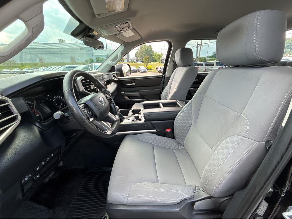 2024 Toyota Tundra 4WD SR5