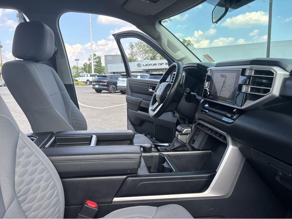 2024 Toyota Tundra 4WD SR5