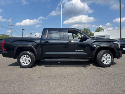 2024 Toyota Tundra 4WD SR5