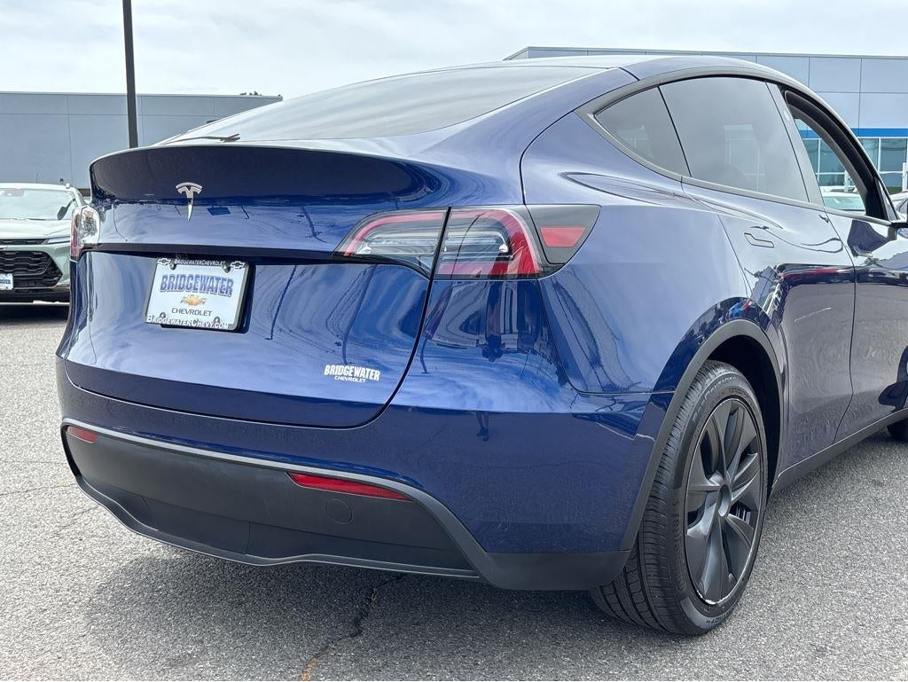 2024 Tesla Model Y Base
