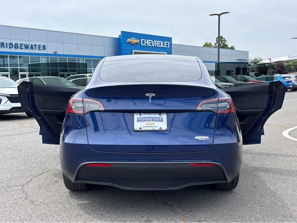 2024 Tesla Model Y Base
