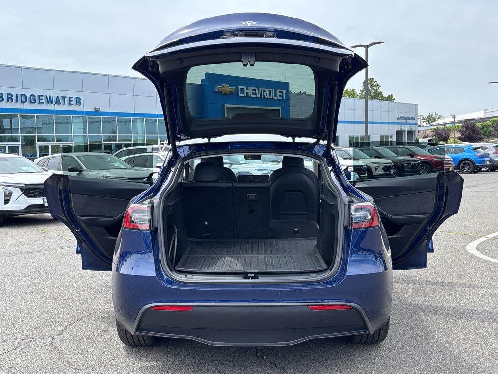 2024 Tesla Model Y Base