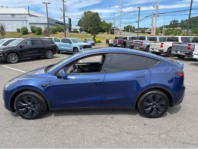 2024 Tesla Model Y Base