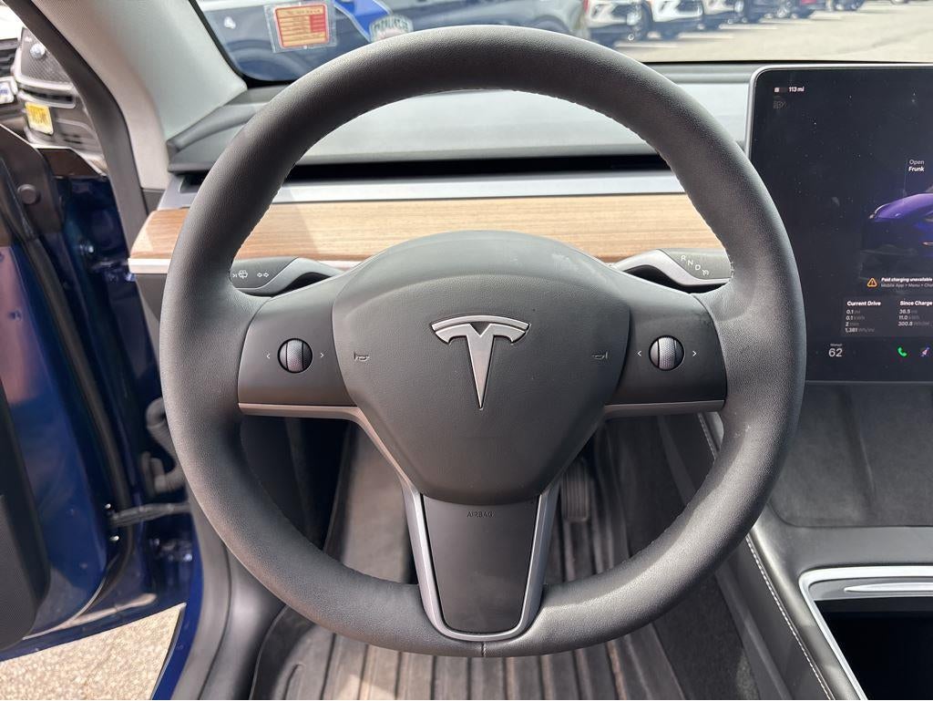 2024 Tesla Model Y Base