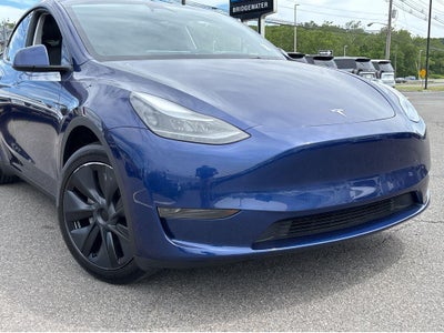 2024 Tesla Model Y Base