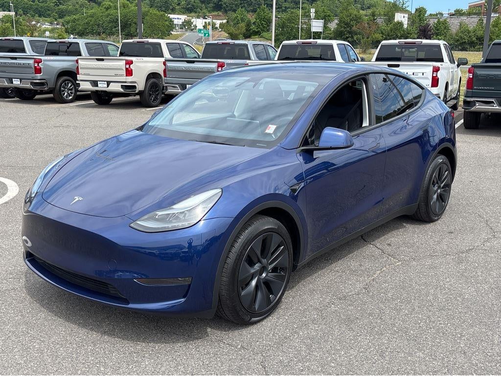 2024 Tesla Model Y Base