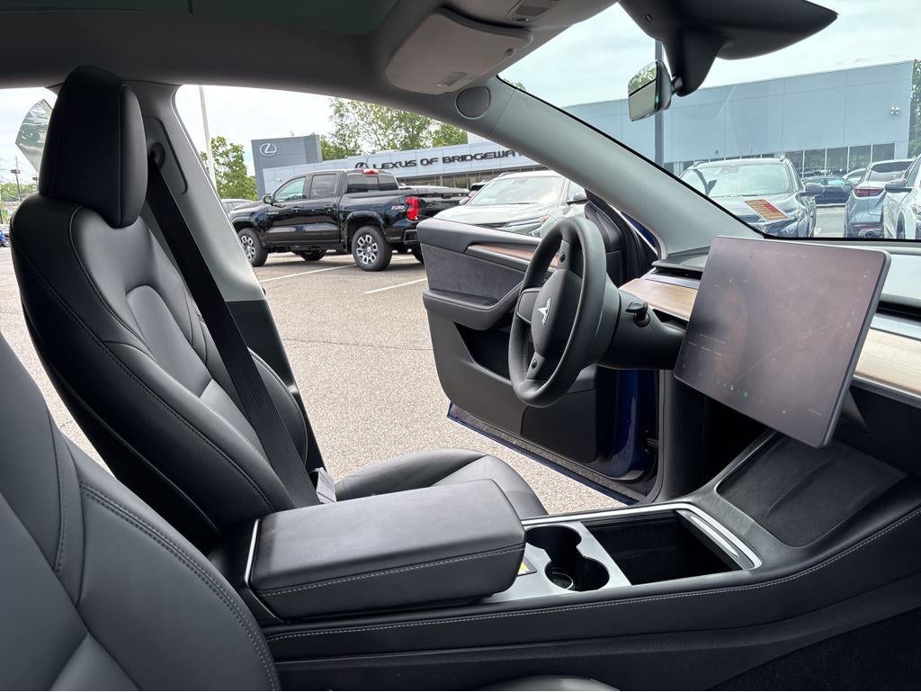 2024 Tesla Model Y Base