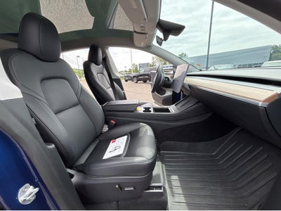 2024 Tesla Model Y Base