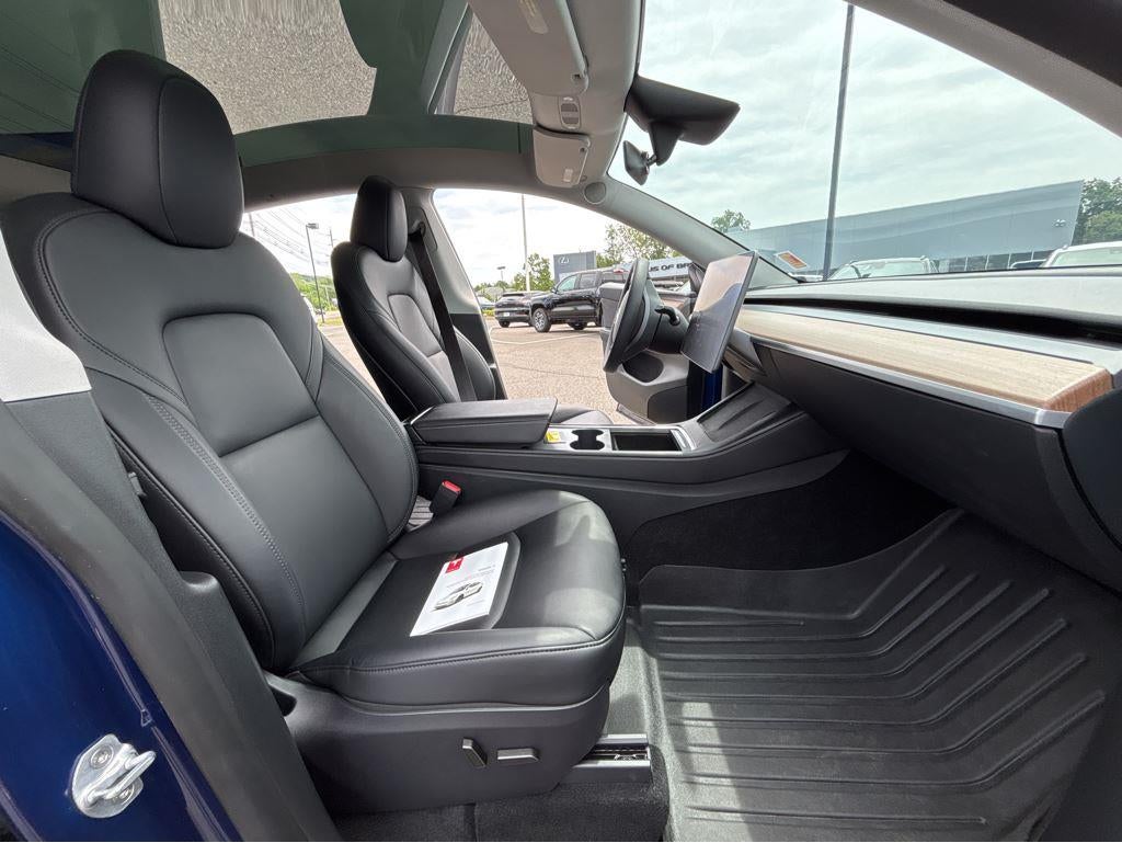 2024 Tesla Model Y Base