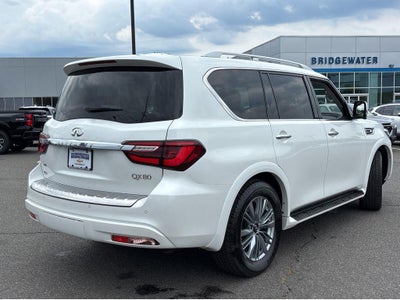 2023 INFINITI QX80 LUXE AWD