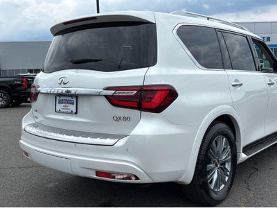 2023 INFINITI QX80 LUXE AWD