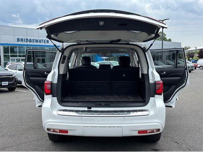2023 INFINITI QX80 LUXE AWD
