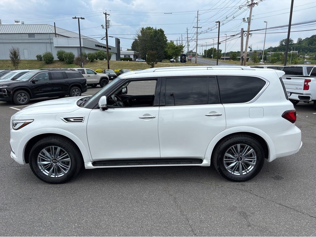 2023 INFINITI QX80 LUXE AWD