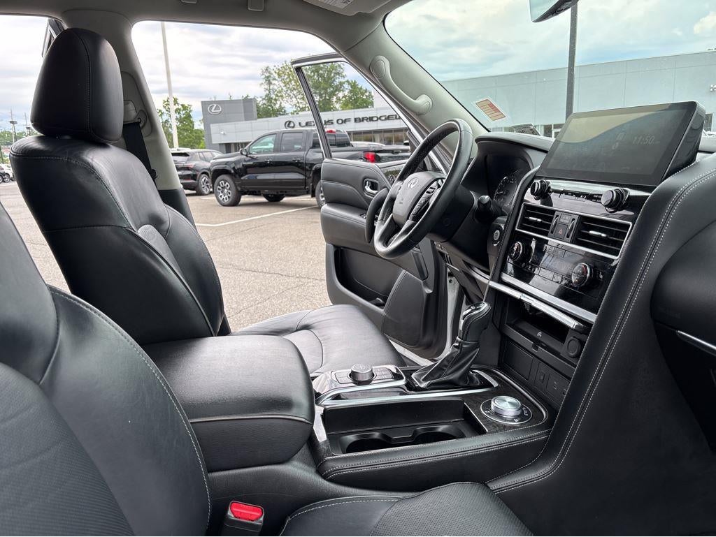 2023 INFINITI QX80 LUXE AWD