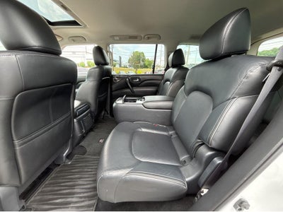 2023 INFINITI QX80 LUXE AWD