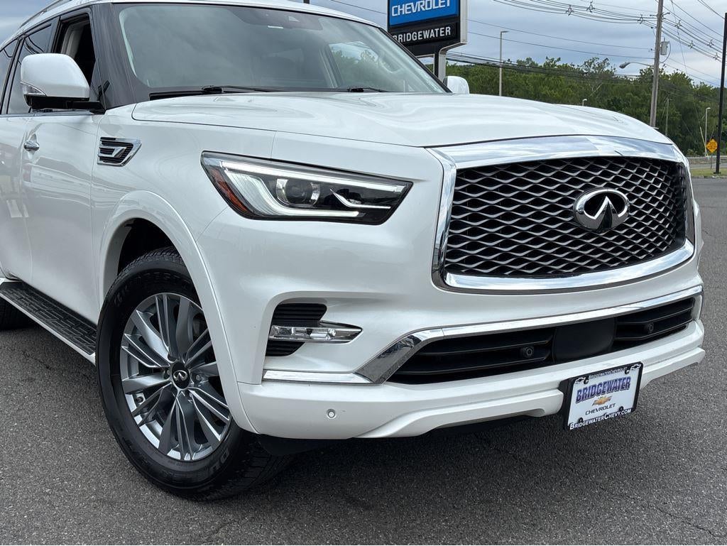 2023 INFINITI QX80 LUXE AWD