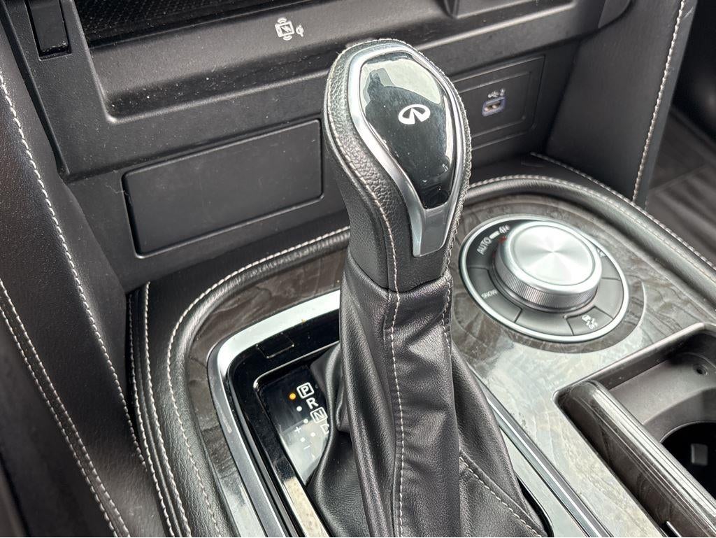 2023 INFINITI QX80 LUXE AWD