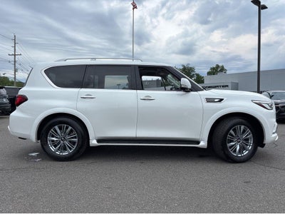 2023 INFINITI QX80 LUXE AWD