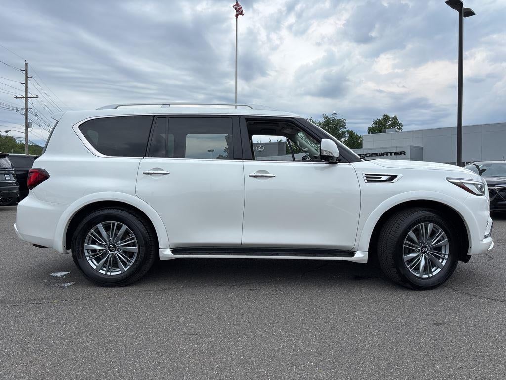 2023 INFINITI QX80 LUXE AWD
