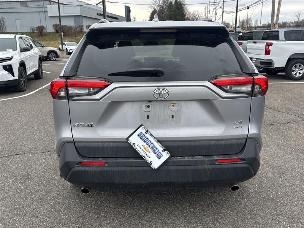 2019 Toyota RAV4 LE