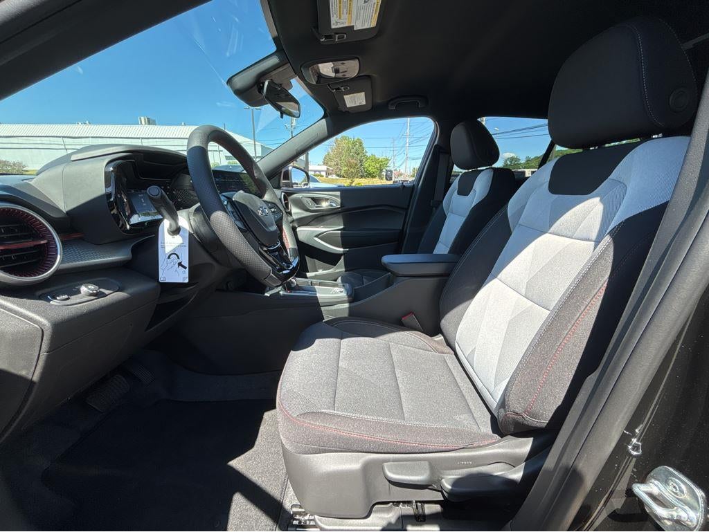 2026 Chevrolet Trax RS - Photo 17