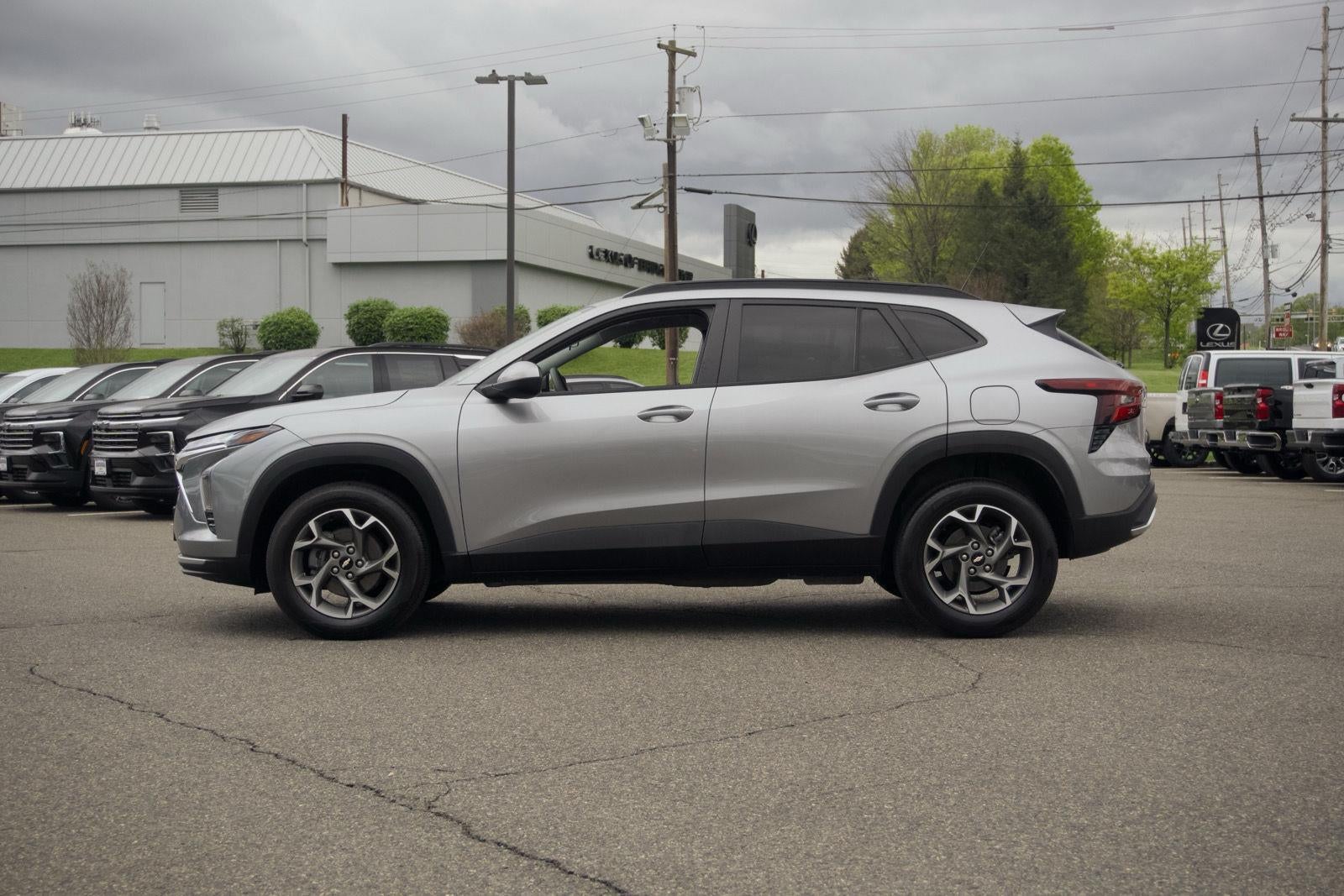 2024 Chevrolet Trax LT