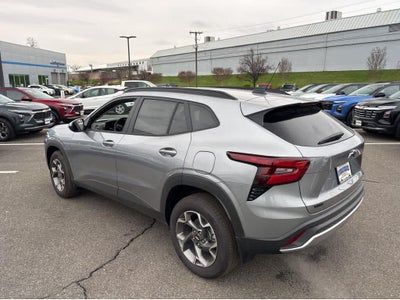 2025 Chevrolet Trax LT